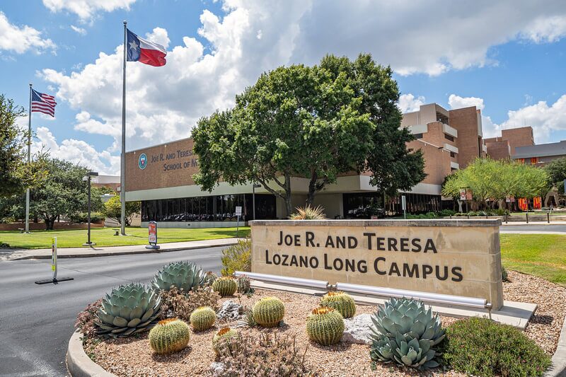 The University of Texas Health Science Center at San Antonio Joe R. and Teresa Lozano Long School of Medicine: Complete Admissions Guide