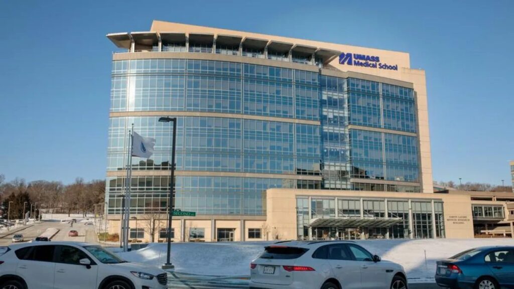 University of Massachusetts T.H. Chan School of Medicine: Complete Admissions Guide